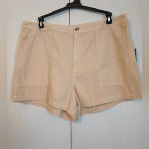 Universal Thread Size 17 Beige Shorts